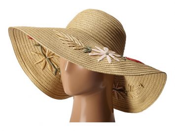 Beach Hat with Flowers